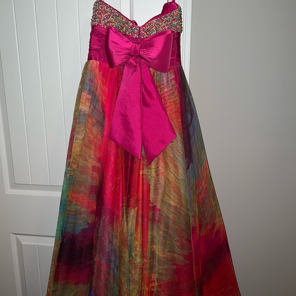 Jovani Prom Dress - Picture 2 of 8